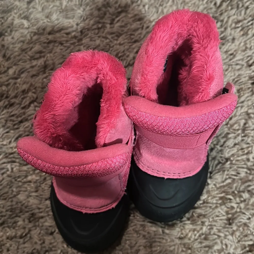 The North Face snow boots - Picture 4 of 4